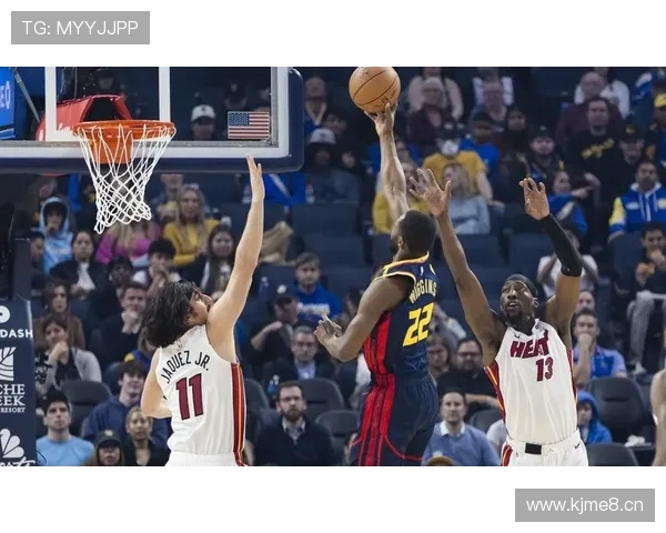 小卡三十一分难挽败局带伤离场