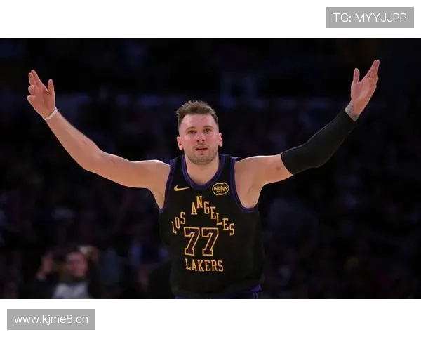 布泽利斯：东契奇教我别惹他玩垃圾话